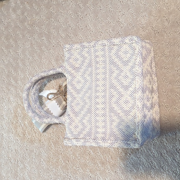 H&M Jacquard Weave Small handbag/Shoulder bag NWT - Picture 6 of 8